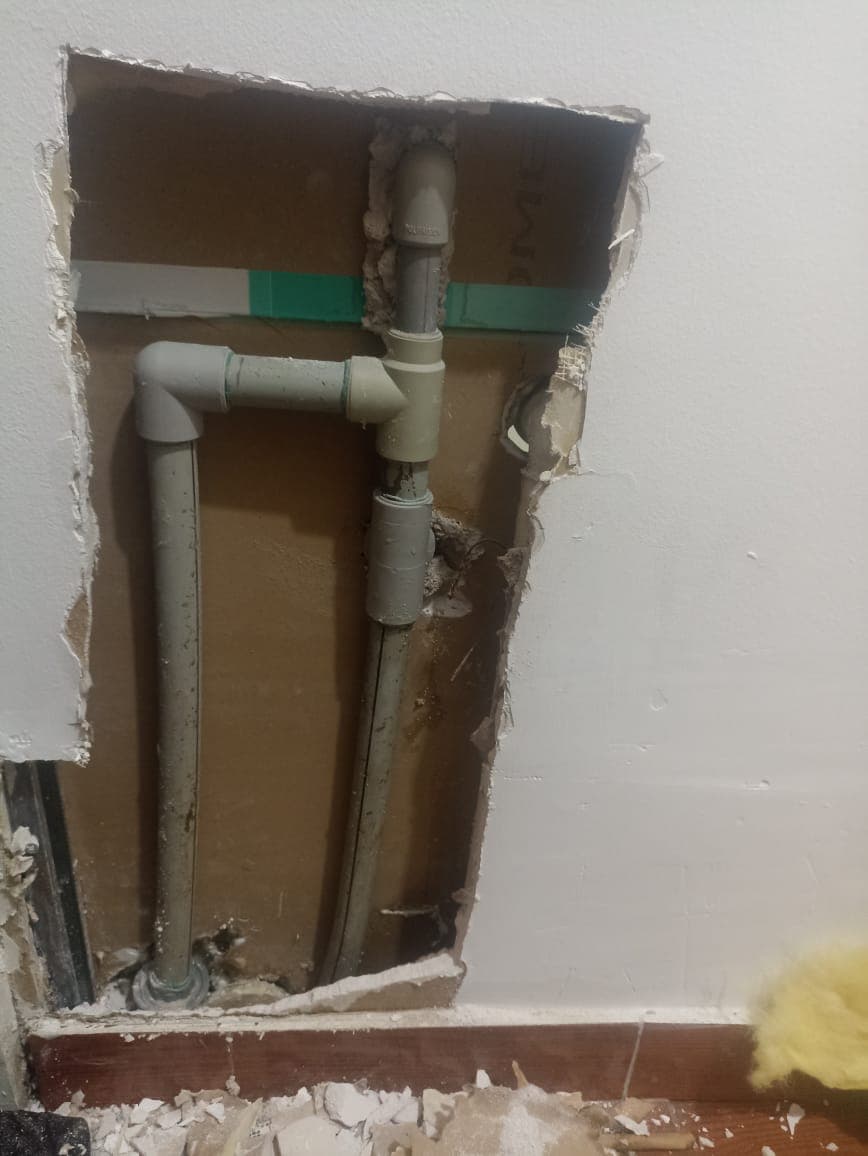 Reparación de filtración en departamento residencial - Imagen 3